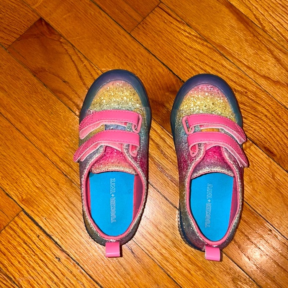 Tucker + Tate glitter shoe - Picture 5 of 6